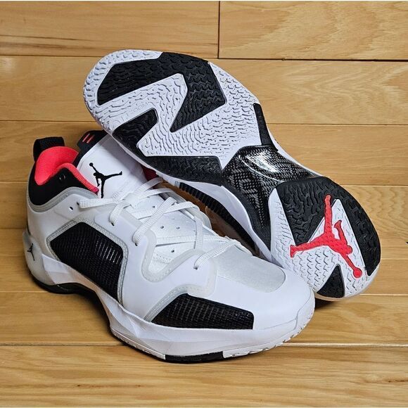 Air Jordan 37 XXXVII Low 14 White Black Siren Red Basketball Shoe DQ4122-100 main image 10